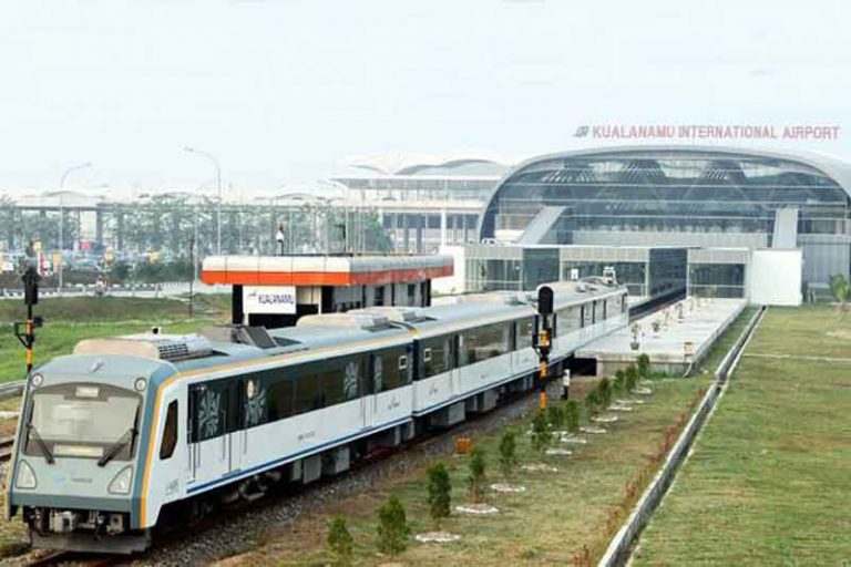 Lebih Dekat dengan Kereta Bandara Kuala Namu