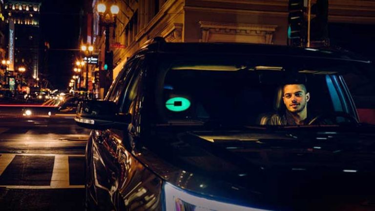 Uber Hadirkan Beacon LED, Mudahkan Navigasi Pengemudi
