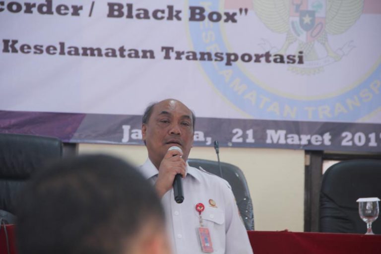 KNKT: Guna Evaluasi Kinerja Pilot, Maskapai Dapat Menerima Data dari Black Box