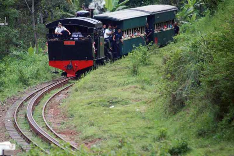 Rack Railway System, Mudahkan Lokomotif Lintasi Medan Terjal