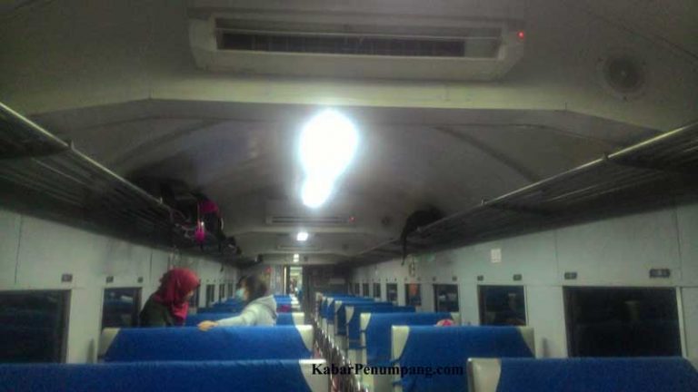 Berkereta Lebih dari 8 Jam, Siapkan Jurus Ini Agar Anda Survive! Berkereta Lebih dari 8 Jam, Siapkan Jurus Ini Agar Anda Survive!