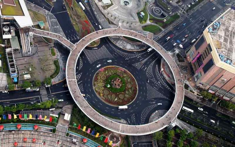 Circular Pedestrian Bridge Jadi Titik Integrasi Penumpang Lintas Moda