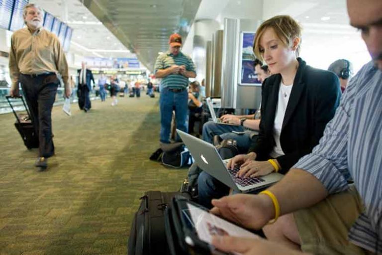 Pastikan Akses Free WiFi di Bandara Aman dari Peretasan, Tips Ini Layak Anda Perhatikan!
