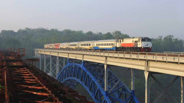Cisomang, Serba-Serbi Jembatan Kereta Tertinggi di Indonesia