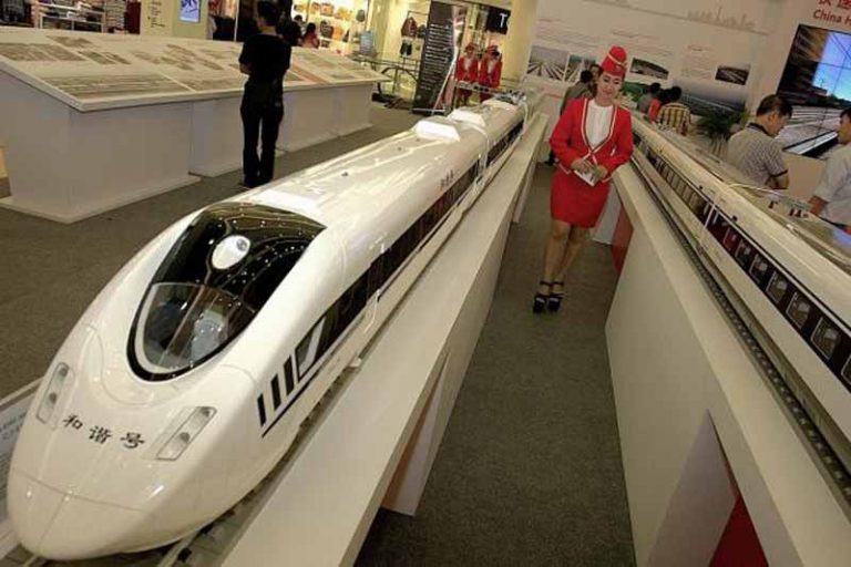 Jepang Tawarkan Teknologi Kereta Cepat Malaysia – Singapura