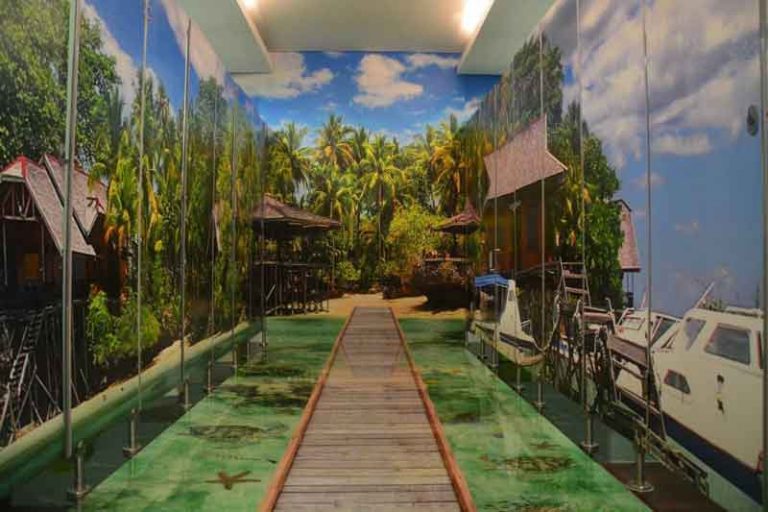 Toilet Tiga Dimensi Ada di Bandara Sepinggan Balikpapan