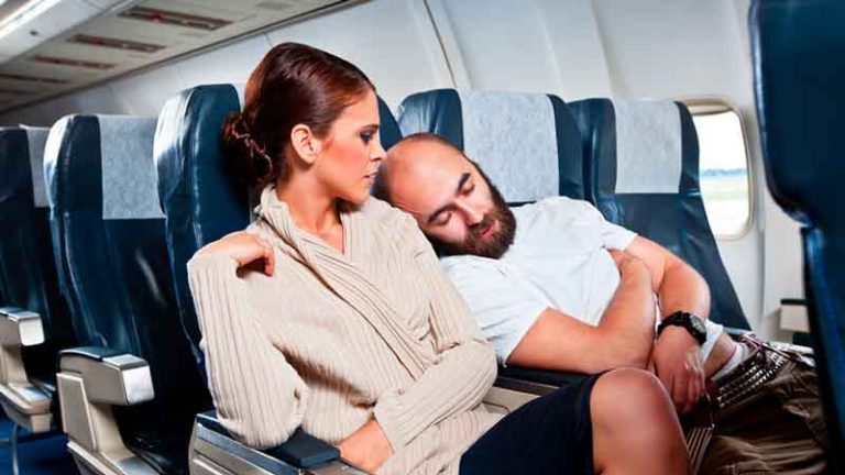 Inilah Yang Harus Dilakukan Pria Sejati di Dalam Kabin