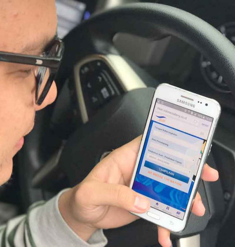 Bosan Ngantri Lama di Pelabuhan? Pemudik Ferry Gol I-V Bisa Beli Tiket Online