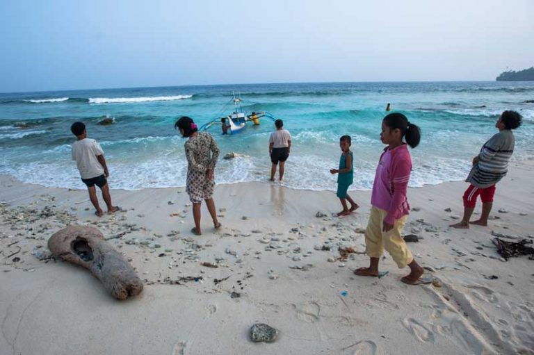 Pulau Miangas, Garda Terdepan Yang Eksotis di Utara Indonesia