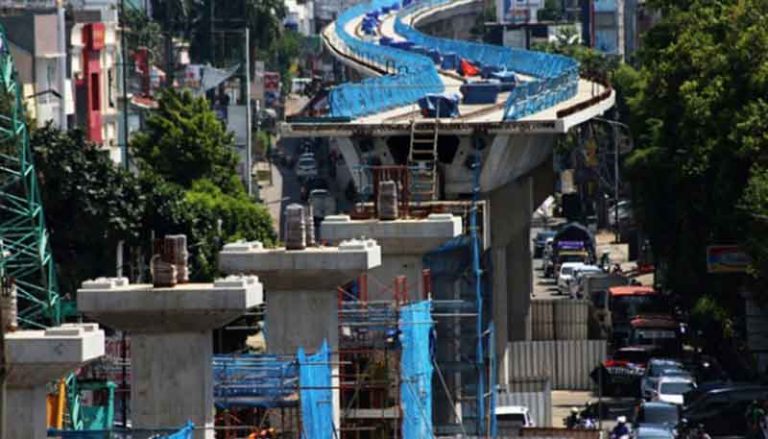 Harap Sabar, MRT Jakarta Pasang Launching Gantry di Haji Nawi, Arus Lalin Dialihkan Sementara