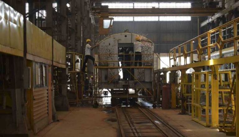 Hadirkan Sleeper Train, Siapkah PT KAI Hapus Bayangan “Masalah” Sosial KA Bima?