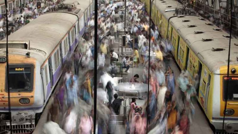 Ada Free WiFi di Stasiun, Warga Manfaatkan Untuk Akses Video Porno