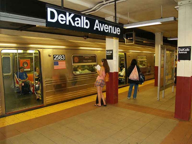 Dibalik Sengkarut Jadwal Kereta Bawah Tanah di New York