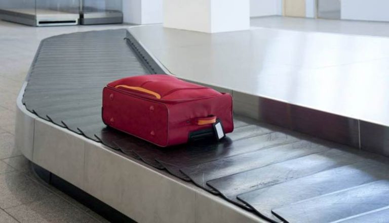 Tiga Jam Menanti, Bagasi Penumpang Ryanair Baru Keluar dari Baggage Carousel