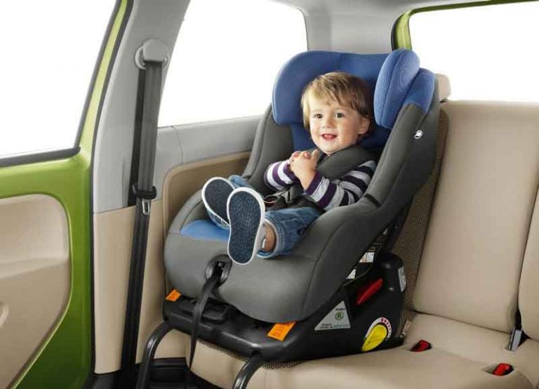 Warga UEA Setujui Aturan Penggunaan Sabuk Pengaman dan Car Seat