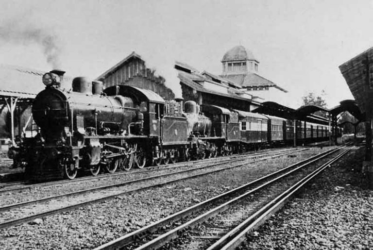 Tak Terasa Sudah 150 Tahun Sistem Perkeretaapian Belanda di Indonesia