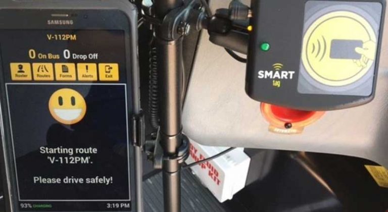Teknologi yang Terpasang di Bus ini Mampu Lacak Keberadaan Siswa, Lho!