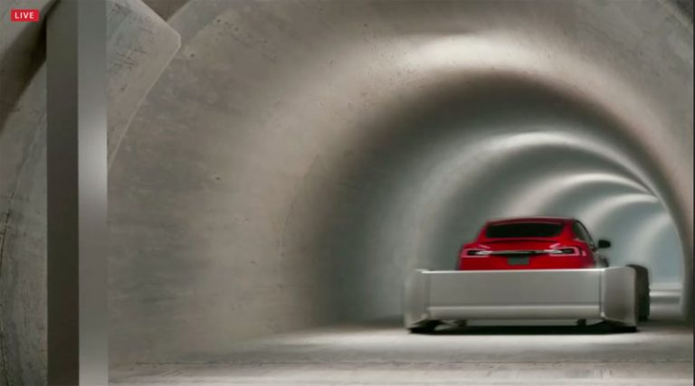 Elon Musk Hadirkan Solusi Transportasi Canggih Berbasis Travelator
