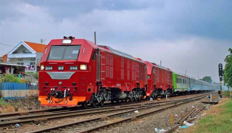 INKA CC300, Mampu Lintasi Banjir, Inilah Lokomotif Diesel Karya Anak Bangsa