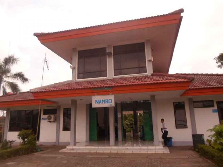 Jalur Stasiun Nambo Punya Pemandangan Yang Manjakan Mata