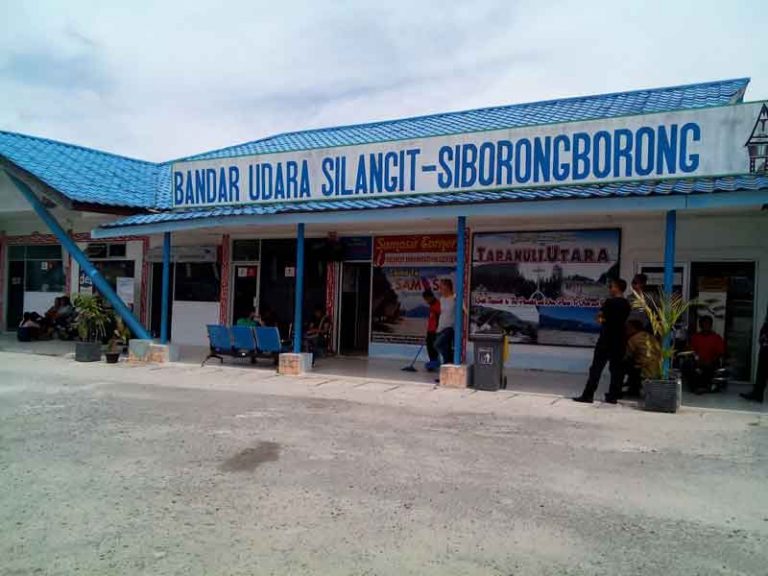 Bandara Silangit Terintegrasi Shuttle Bus Menuju Pulau Samosir