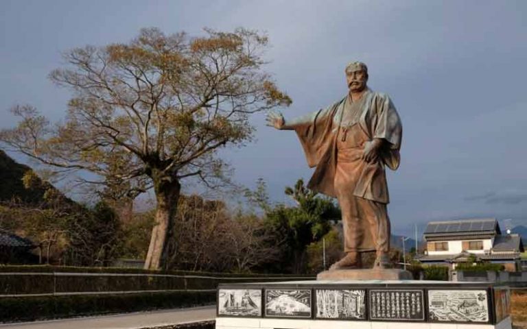 Iwasaki Yataro – Titisan Keluarga Samurai Yang Sukses Mendirikan Mitsubishi