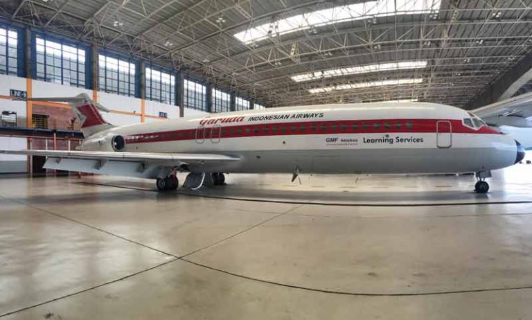 Ada DC-9 Berlivery Klasik di Hanggar Garuda Maintenance Facility, Buat Apa Ya?