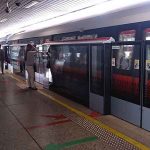Platform_screen_doors_at_Yio_Chu_Kang_MRT_station,_Singapore