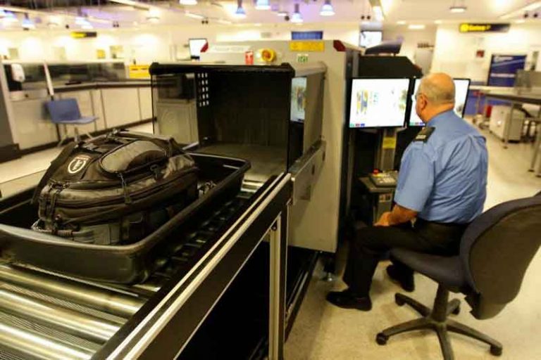 Inggris Kembangkan Teknologi ‘Intip’ Isi Tas Calon Penumpang Saat Belanja di Bandara