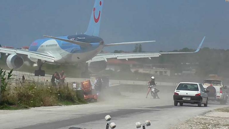 Dibalik Insiden Jet Blast Garuda Indonesia, Senantiasa Waspada Saat Berada di Apron!