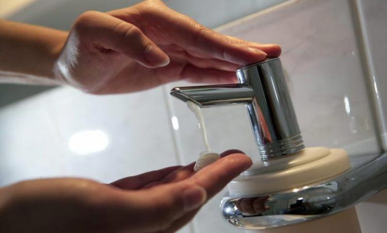 Cair Tapi Bukan Sabun, Lantas Apa yang Dikeluarkan Dispenser Sabun di Bandara Detroit?
