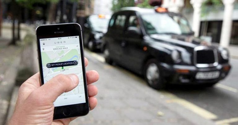 Mulai Sekarang, Pengemudi Moda Online Tidak Bisa Sembarangan Tarik Penumpang!