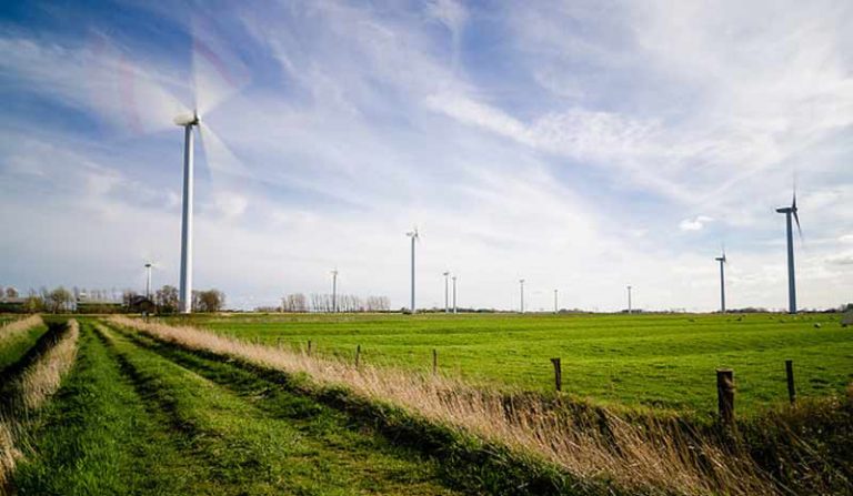 Empat Bandara di Belanda Bersiap Manfaatkan Energi Angin