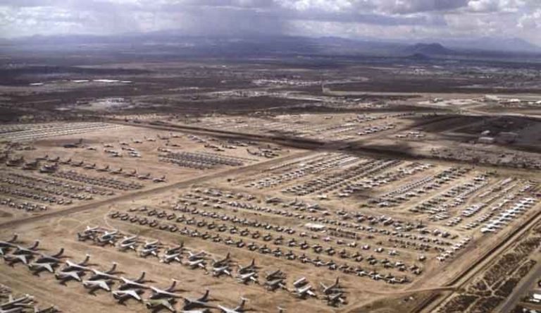 “The Boneyard”, Inilah Tempat Bersemayam Para Pesawat Setelah Pensiun dari Masa Tugasnya