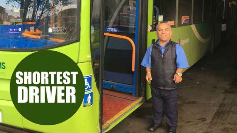 Frank Hachem, Inilah Pengemudi Bus Tingkat Terpendek di Dunia