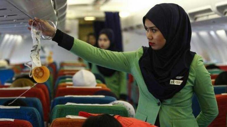 Akhir Minggu Ini! Setiap Pramugari di Banda Aceh Wajib Kenakan Jilbab