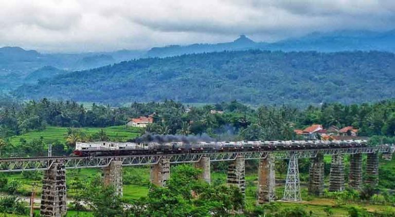 Sakalibel, Jejak Sejarah Jembatan Kereta Kedua Terpanjang di Indonesia