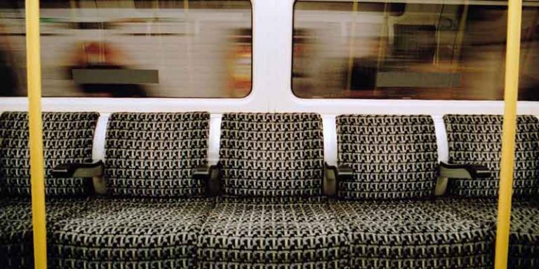 Ternyata Ada Polemik Tentang Kain Pelapis di Kursi Angkutan Umum