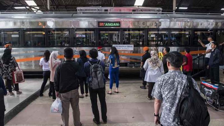 Redam Lonjakan Penumpang KA Argo Parahyangan, PT KAI Hadirkan Empat Rangkaian yang Serba Baru!