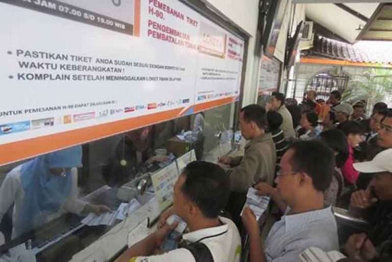 Lima Hari Dibuka, Penjualan Tiket Kereta Api Lebaran Baru 9-10 Persen