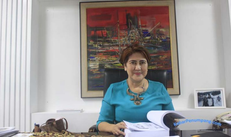 Setia N. Milatia Moemin – Ketika Tantangan Pekerjaan Menjadi Media Memperkaya Wawasan