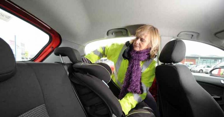 Lima Kesalahan dalam Memasang Car Seat di Kendaraan