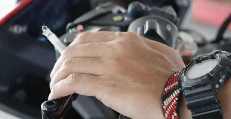 Operasi Keselamatan Jaya 2018 Dimulai! Waspada Bagi Pengemudi yang Menggunakan Ponsel dan Merokok