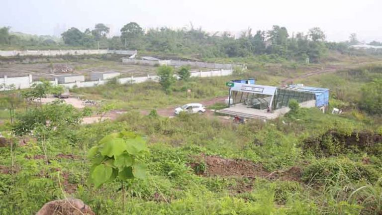 Kumuh di Luar, Ciamik di Dalam. Inilah Stasiun MRT Caojiawan
