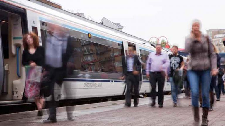 Mudahkan Penumpang Cari Kursi Kosong, Mulai September 2018 Kereta Komuter Inggris Gunakan Sensor
