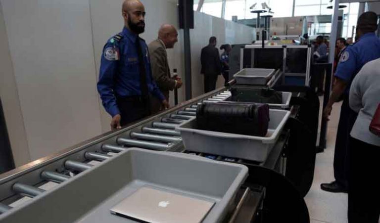 Bandara di AS Kian Ketat, TSA Wajibkan Pemeriksaan Terpisah Pada Perangkat Elektronik