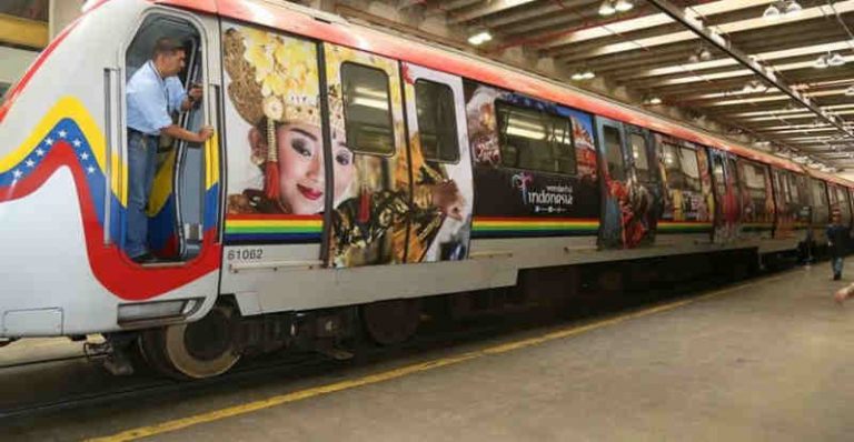 Ada Gambar Penari Bali di Metro Caracas, Ada Apa Ya?