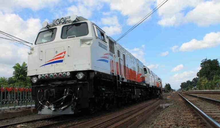 Bagaimana Cara Kerja Lokomotif Diesel Elektrik? Cek Jawabannya di Sini!