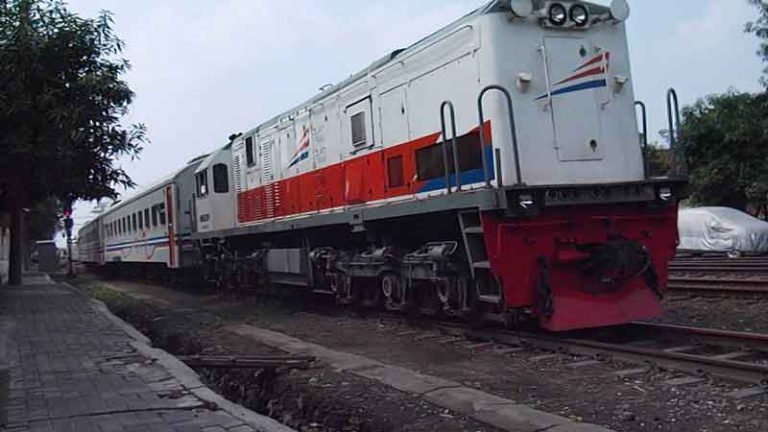 Kereta Lokal Merak-Rangkasbitung, Gantikan Layanan KA Jakarta-Merak