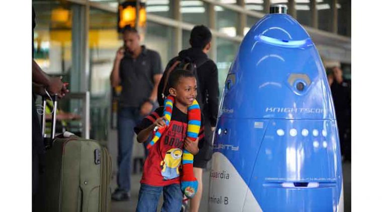 Knightscope K5, Robot Penghalau Taksi Gelap di Bandara LaGuardia